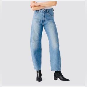 Cinch barrel women’s jeans Levi’s 29